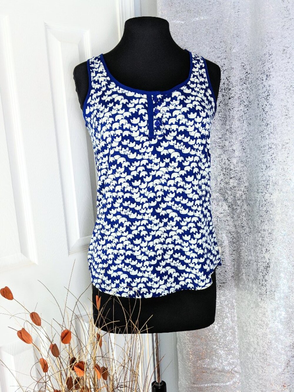 *ADAM LEVINE Elephants Sleeveless Top Sz S